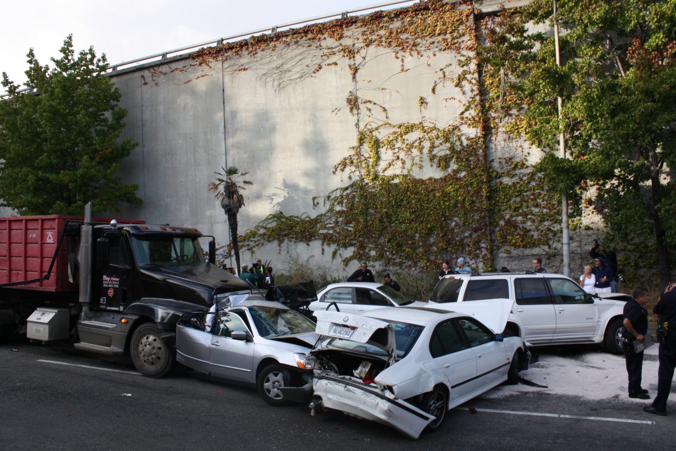 Runaway dump truck plows into a dozen vehicles in Oakland California Beat