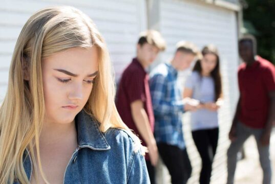 Navigating Peer Pressure in California - Strategies for Teens to Make Healthy Choices