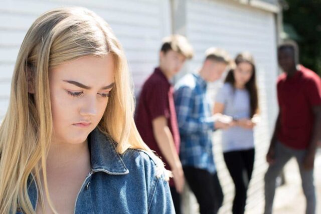 Navigating Peer Pressure in California - Strategies for Teens to Make Healthy Choices